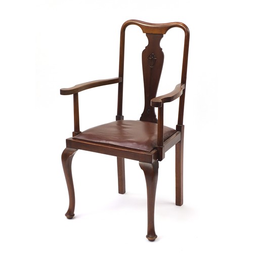 1631 - Queen Anne style mahagony armchair