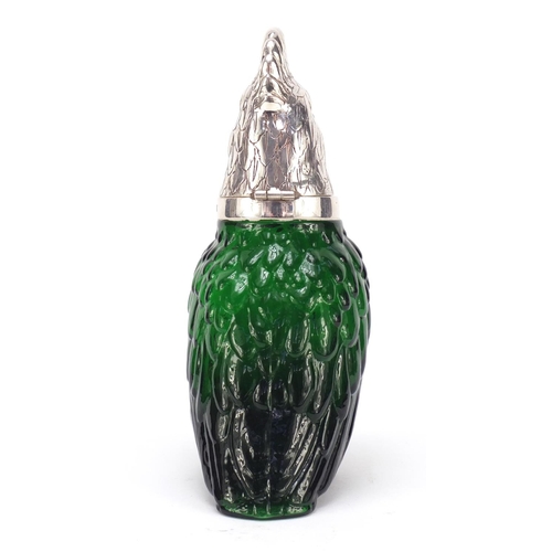 326 - Novelty green glass jug with silver plated mounts in the form of a parrot, 25cm high