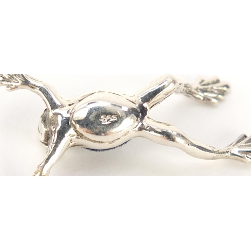885 - Miniature 925 silver frog pin cushion, 3.5cm in length, 4.8g