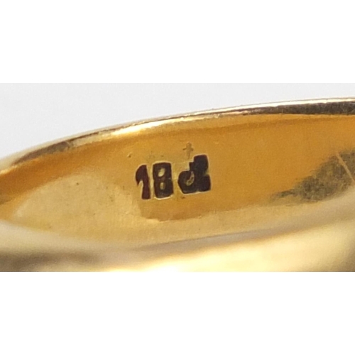 439 - 18ct gold signet seal ring engraved with a crest, size S, 10.5g