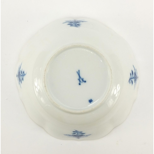 460 - Meissen pierced plate and a fluted sugar bowl, each hand painted in the Blue Onion pattern, crossed ... 