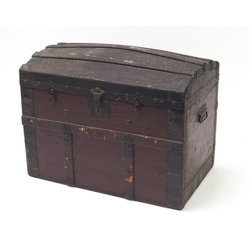 2062 - Victorian wooden bound dome top travelling trunk with carrying handles, lift out tray and Joel & Pen... 