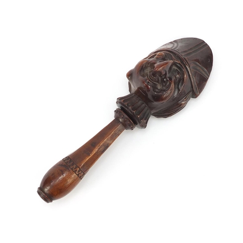 187 - Antique carved Black Forest nutcracker in the form of a bear's head, 20cm in length