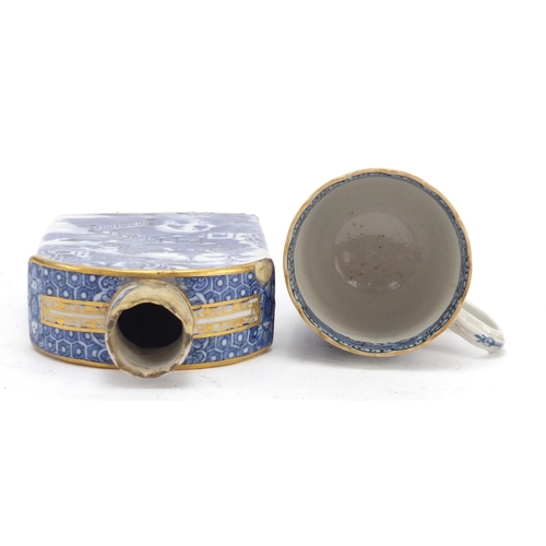 520 - Chinese blue and white porcelain tea caddy and cup, each decorated with a landscape, the largest 11.... 