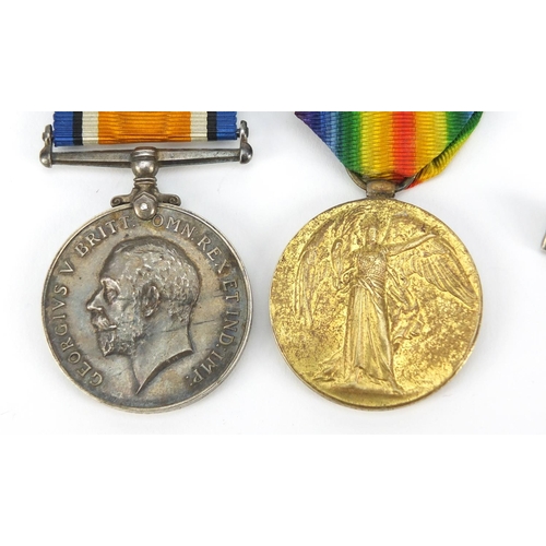 425 - British military World War I pair, Honourable Artillery Company badge and shoulder titles, the pair ... 