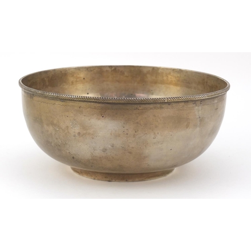 82 - Large circular silver bowl, possibly Australian, impressed ST Silver to the base, 23cm in diameter, ... 