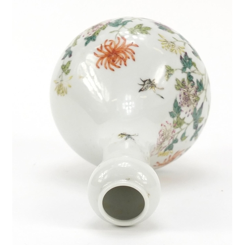 7 - Good Chinese porcelain garlic neck vase, finely hand painted in the famille rose palette with butter... 