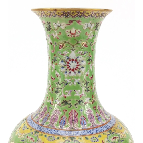 69 - Good Chinese porcelain vase, finely hand painted in the famille rose palette with flower baskets and... 