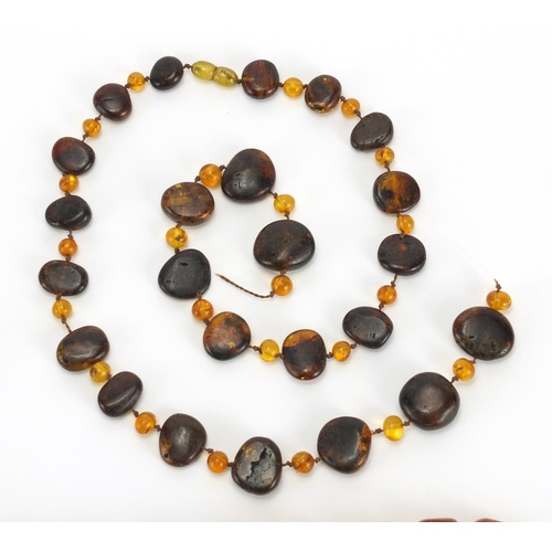 1548 - Amber coloured bead necklaces and loose beads, approximate weight 158.0g