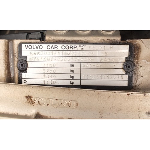 2059A - 2003 Volvo V70 Estate, 2.4 Litre Diesel, Manual, 125000 miles, MOT until 12 July 2021, Two previous ... 