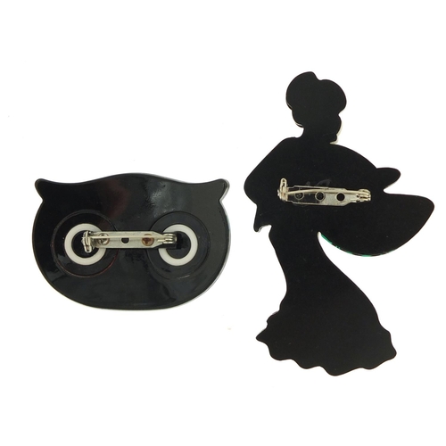 570 - ** WITHDRAWN ** Two Lea Stein style brooches, in the form of a flamenco dancer and an owls head, the... 