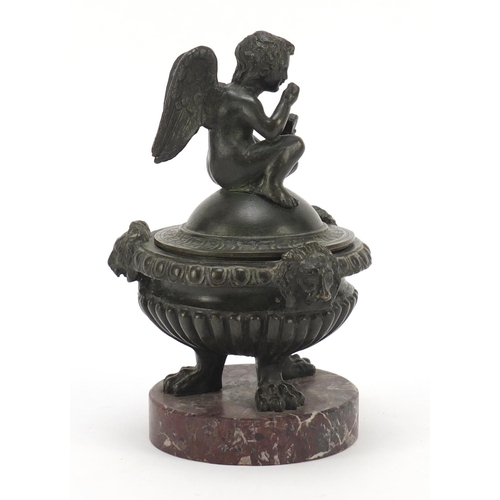 324 - 19th century Renaissance style Grand Tour patinated bronze inkwell with cherub lid and brass liner, ... 