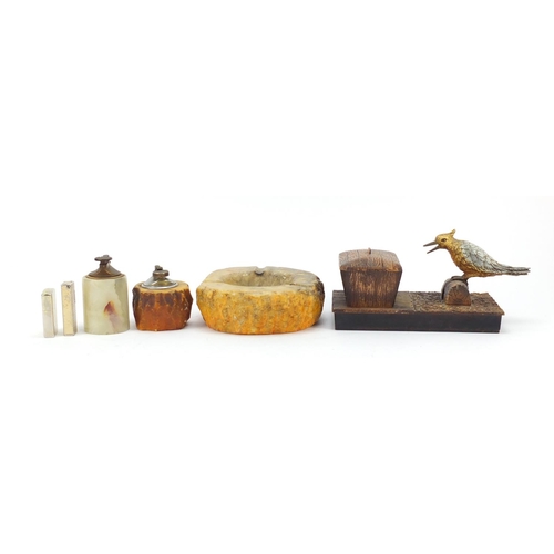 1999 - Smoking items including a novelty bird cigarette dispenser and table lighters