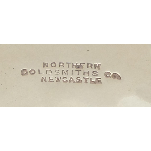 18 - Northern Goldsmith Company, Arts & Crafts planished silver milk jug and sugar bowl, London 1901, the... 