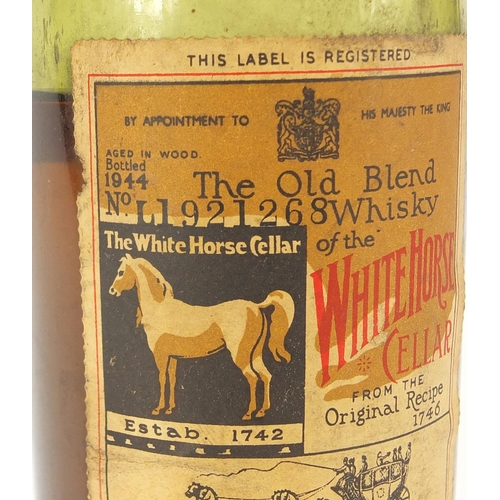 79 - Bottle of 1944 White Horse whisky, numbered L19268