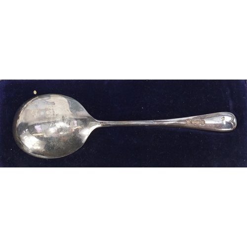 758 - Silver items comprsing a set of six silver coffee bean spoons, jelly server and a pickle fork, the c... 