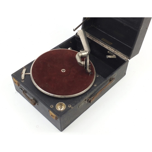 258 - Vintage Columbia gramophone, model 109a, 42cm in length