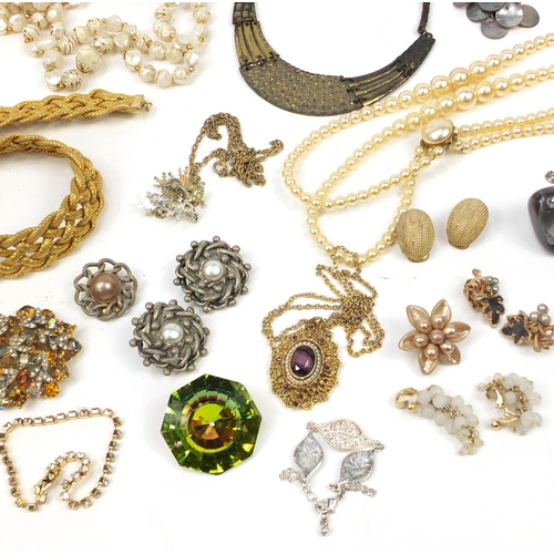 1981 - Costume jewellery including necklaces and earrings