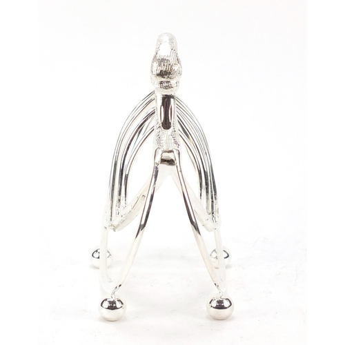 770 - Novelty silver plated toast rack in the form of a swan, 21cm in length