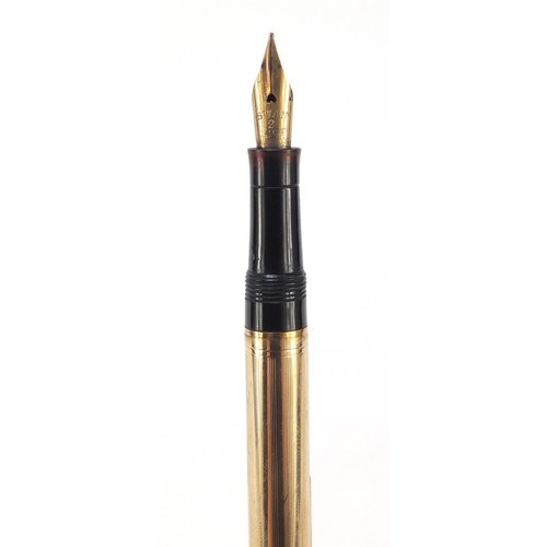 379 - 9ct gold Swan fountain pen with 14ct gold nib, 23.4g