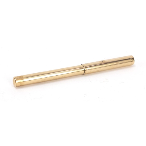 379 - 9ct gold Swan fountain pen with 14ct gold nib, 23.4g