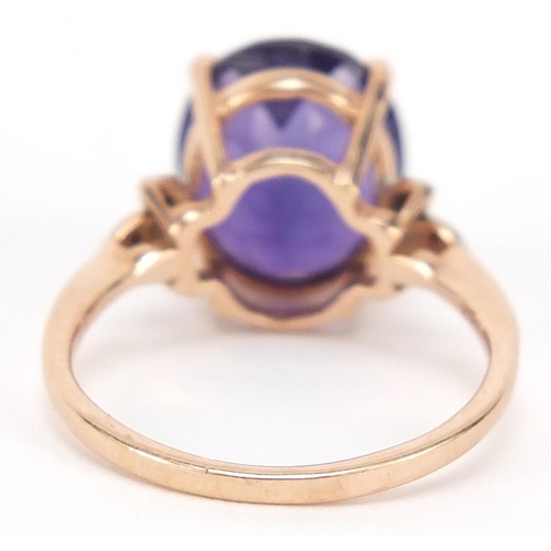 317 - 9ct gold amethyst and diamond ring, size L, 3.0g