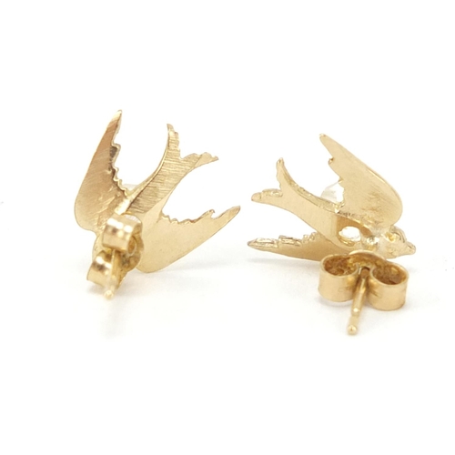 428 - Pair of 9ct gold bird earrings, 1cm in length, 1.1g