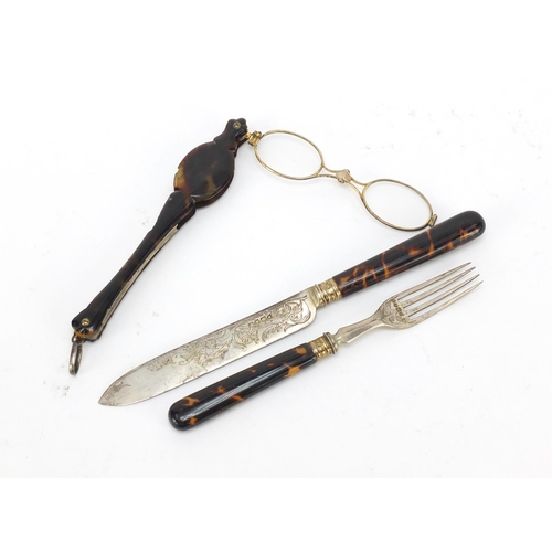 365 - Victorian tortoiseshell and gold coloured metal folding lorgnettes and a Victorian silver bladed kni... 