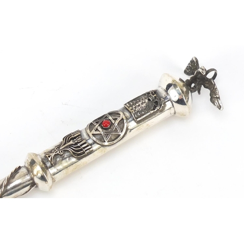 262 - Russian silver Jewish Torah pointer with bird knop, impressed A.A 1786, 30cm in length, 48.0g