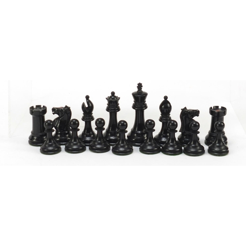 56 - Boxwood and ebony Staunton chess set, possibly by Jacques, with mahogany box, the largest piece 8cm ... 