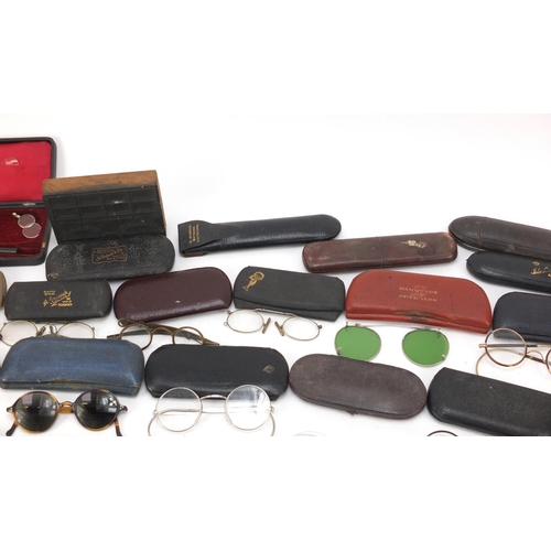 385 - Collection of Victorian and later spectacles including faux tortoiseshell framed examples