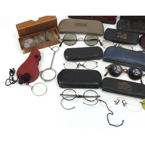 385 - Collection of Victorian and later spectacles including faux tortoiseshell framed examples