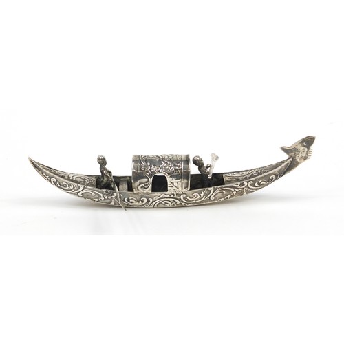 139A - Dutch silver model of a gondola embossed with Putti, London import marks 1902, 14.5cm in length, 52.... 