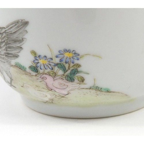 41 - Good Chinese porcelain teacup, finely hand painted with two roosters and two chicks amongst flowers ... 