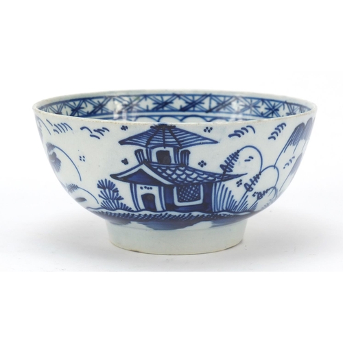 92 - 18th century pearlware bowl decorated in the chinoiserie manner, 13.5cm in diameter