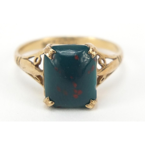 2406 - 9ct gold bloodstone ring, size J, 2.0g