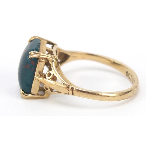 2406 - 9ct gold bloodstone ring, size J, 2.0g