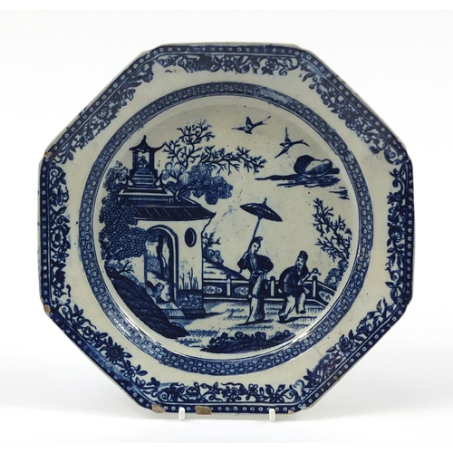 3731 - Early 19th century pearlware plate decorated in the chinoiserie manner, 22.5cm in diameter