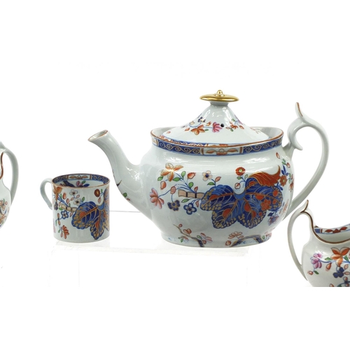 89 - 19th century Spode Tobacco Leaf dinner and teaware including two teapots, plates and cups with sauce... 