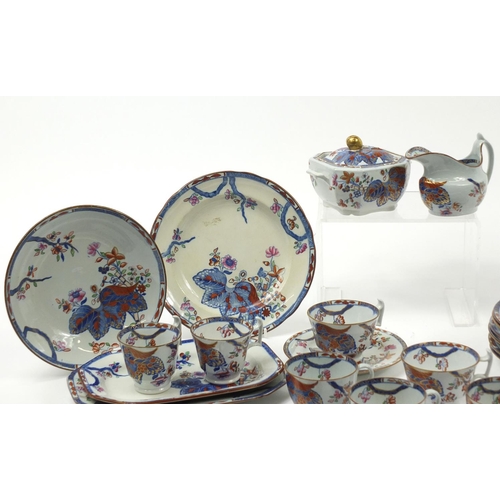 89 - 19th century Spode Tobacco Leaf dinner and teaware including two teapots, plates and cups with sauce... 