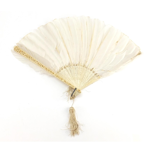 467 - Chinese Canton ivory brisé fan with lacquered box gilded with figures, the fan 28cm in length when c... 