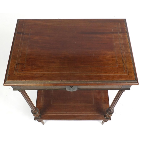 1525 - French brass inlaid mahogany dressing table with lift up top enclosing a maple lined interior with m... 