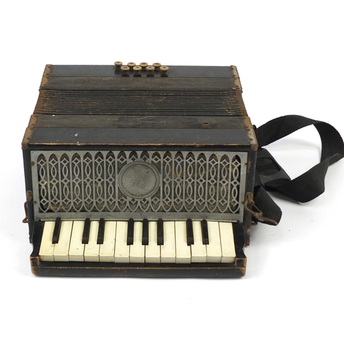 539 - Early 20th century Antoria accordion