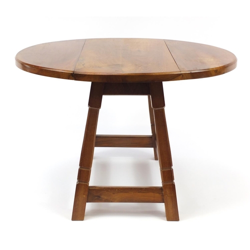 1506 - Alan 'Acornman' Grainger, oak drop leaf occasional table carved with signature acorn, 42cm H x 30cm ... 