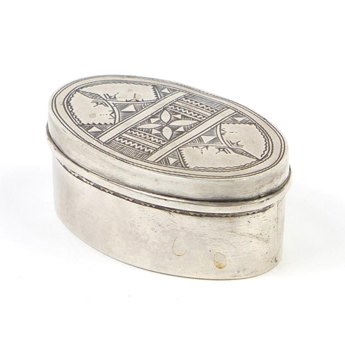 3072 - Unmarked oval silver box and cover, possibly Russian, 5.2cm wide, 22.2g