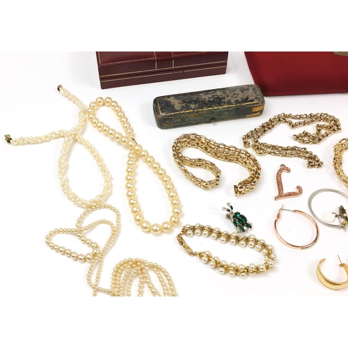 3733 - Costume jewellery including a simulated pearl necklace with silver gilt clasp, ivory necklace, gold ... 