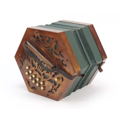 533 - 19th century 21 button concertina