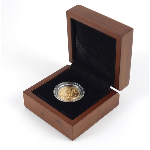 24 - George V 1918 gold sovereign, Bombay mint, with box and with certificate - this lot is sold without ... 