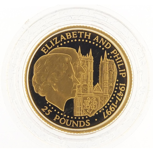 14 - Baliwick of Guernsey Elizabeth II 1999 gold proof twenty five pound coin commemorating Queen Elizabe... 