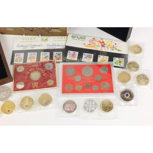 1372 - Commemorative coinage and stamps including London 2012 ingot and coins from the Third Reich with cas... 